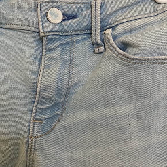 Abercrombie High Waisted Ripped Skinny Jeans - Picture 4 of 4